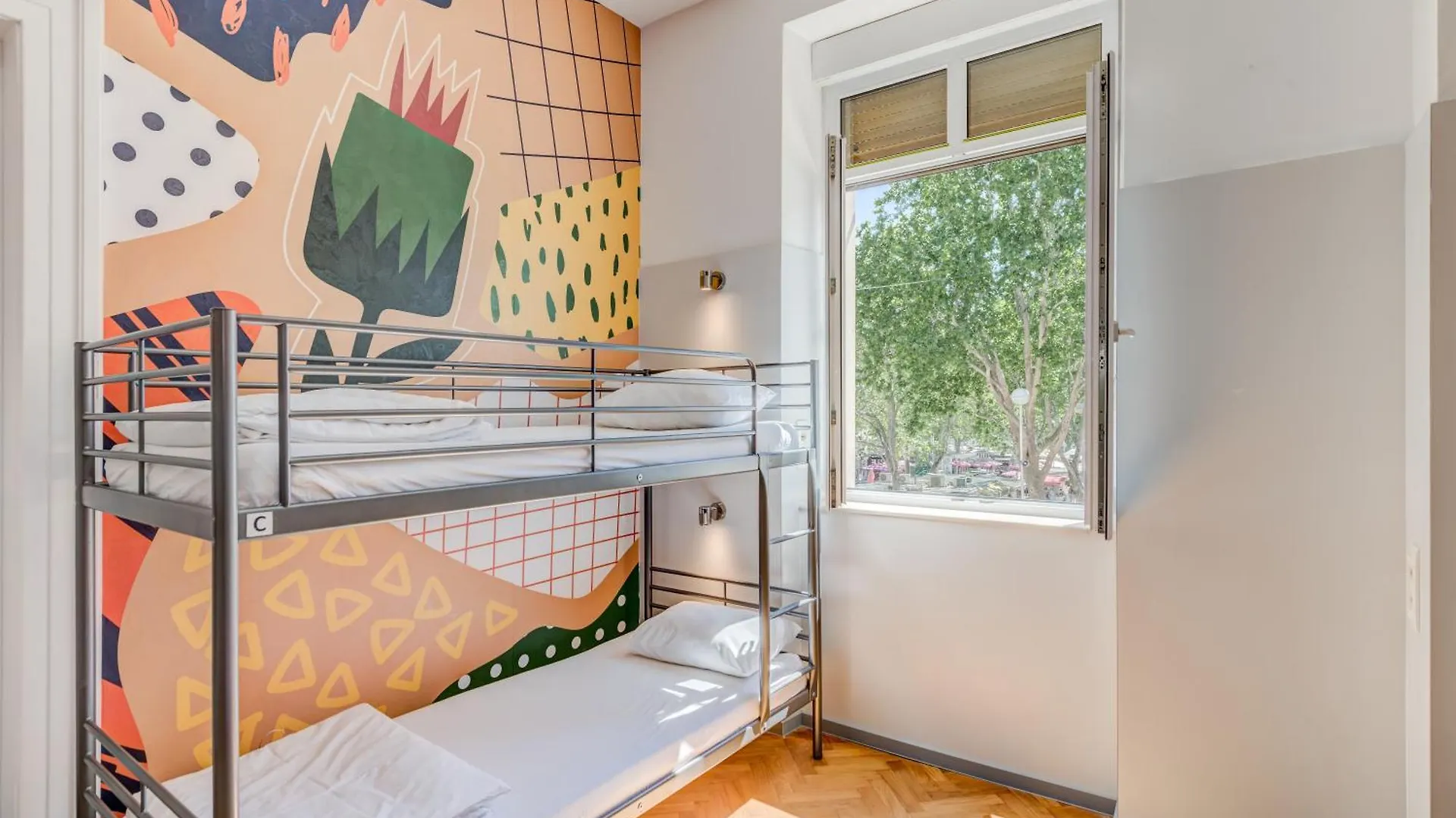 Hostel Colors Of Adriatic - Youth Only Spalato