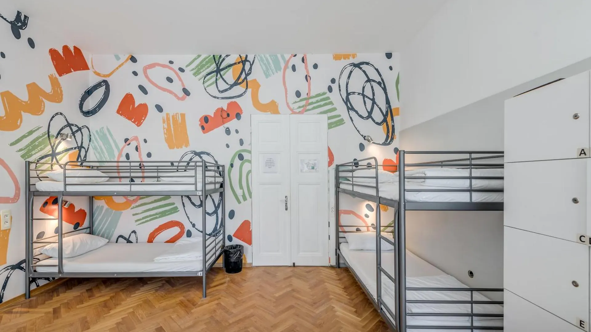 Hostel Colors Of Adriatic - Youth Only Spalato
